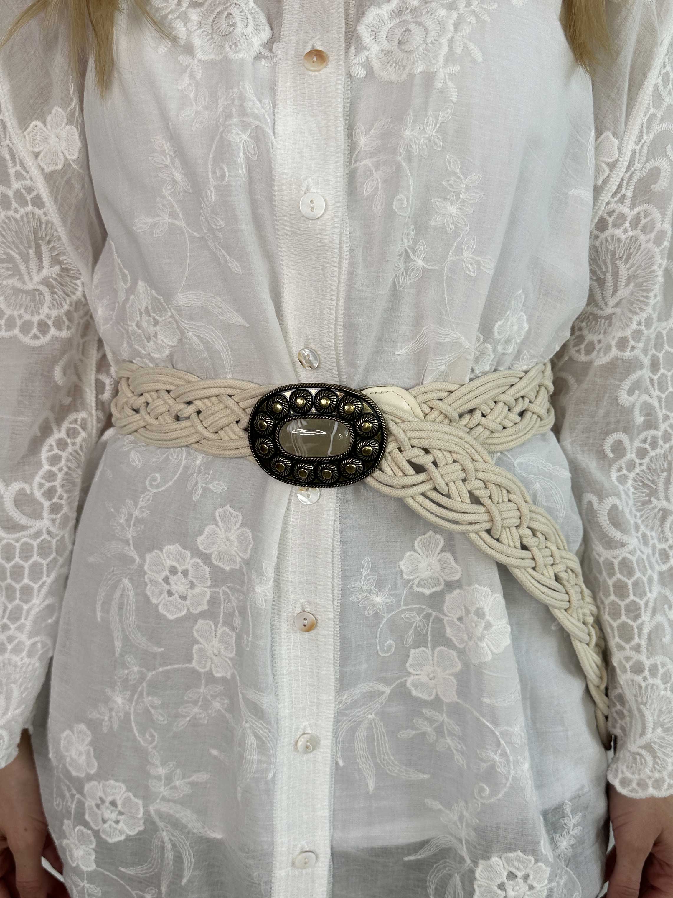 Cecilie - Flettet bælte med spænde med stor flot sten